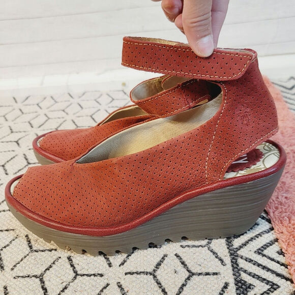 Fly London Yakin Platform Peep Toe Slingback Wedge Sandals in Red 7.5-8US / 38EU - Picture 1 of 16